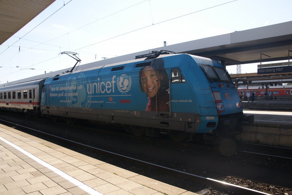 101 016-4  UNICEF  am 21. August 20120 im  Nrnberger Hauptbahnhof .