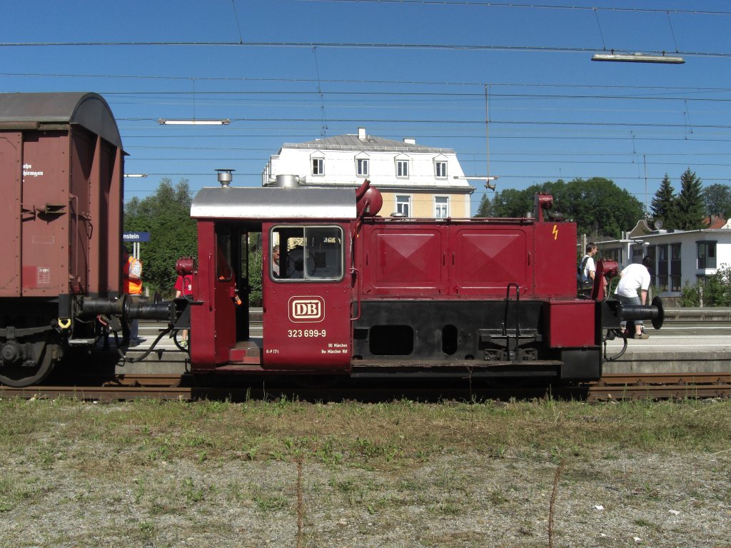 323 699-9 war am 1. August 2010 in Traunstein abgestellt.