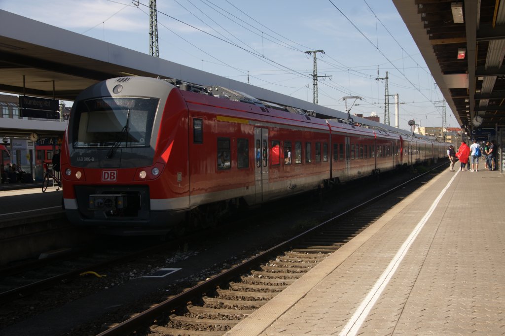 440 806-8 im Nrnberger Hauptbahnhof. Aufgenommen am 21. August 2010.