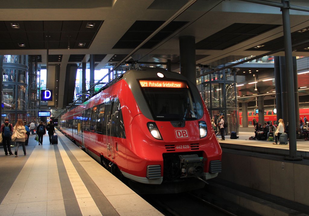 442 629 am 7. September 2012 im Berliner Hauptbahnhof.