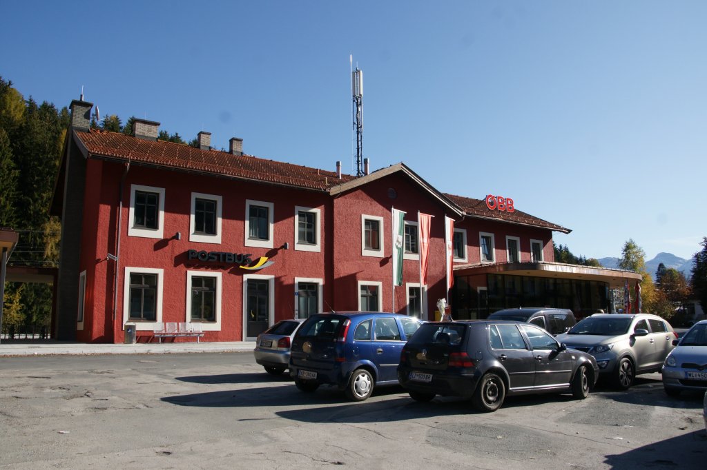 Der frisch Renovierte Bahnhof von Kitzbhel in Tirol am 30. Oktober 2011.