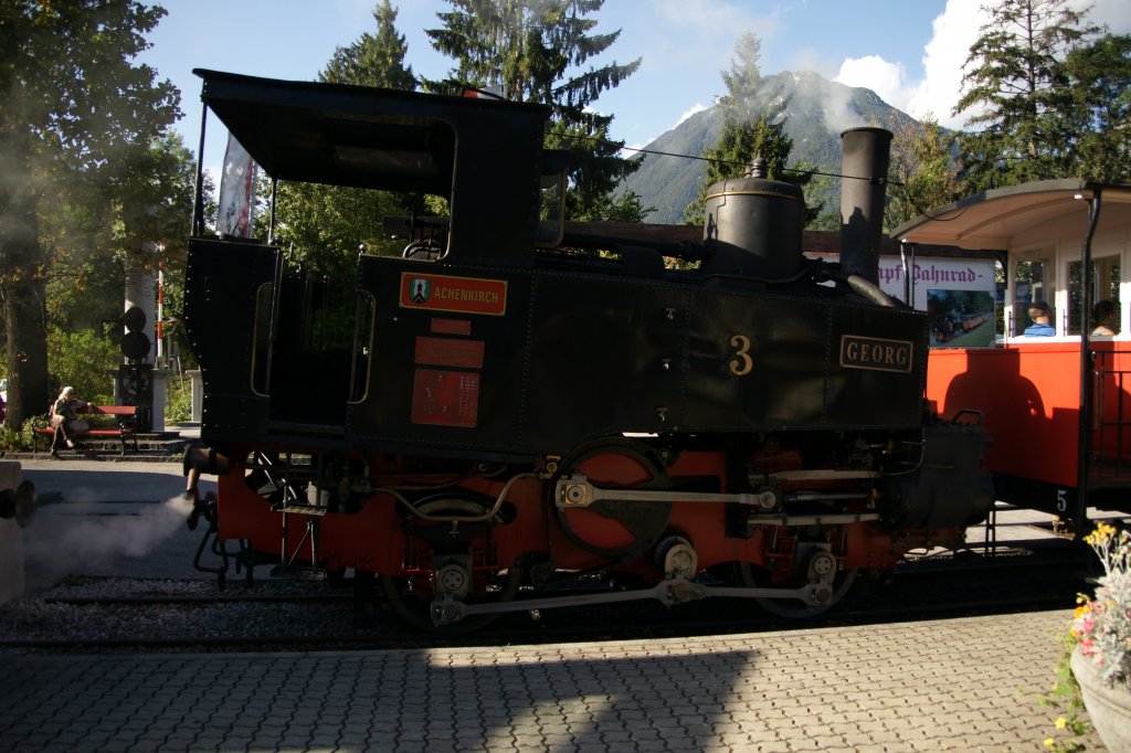 Ebenfalls am 9. September 2011 fotografierten wir Lok Nr: 3  Georg  der Achensee-Bahn im Jenbacher Bahnhof.