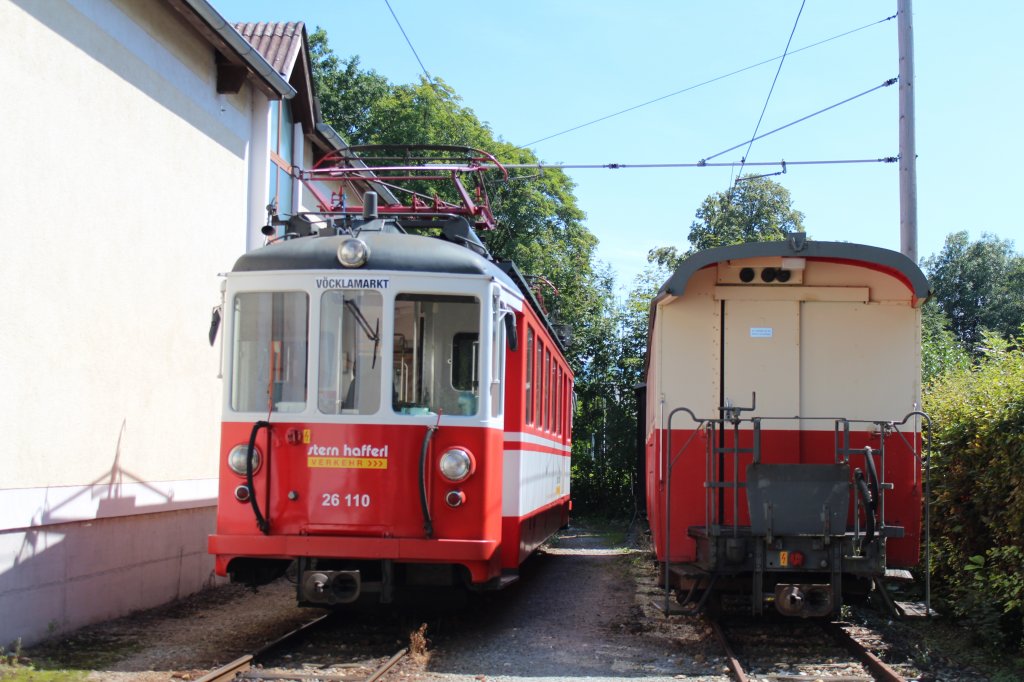 Triebwagen  26 110  der Attergau-Bahn abgestellt im Bahnhof von Attersee am
15. August 2012.