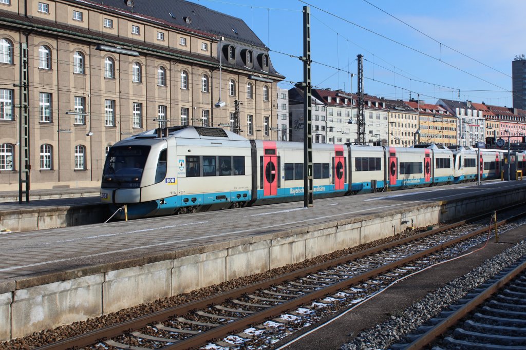Triebwagen der Bayerischen Oberland Bahn im Aussenbeirecih des Mnchner Hauptbahnhofs. Aufgenommen am 15. Januar 2012.