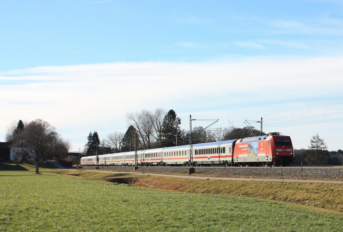 101 029-7 mit dem EC 115 am 15. Februar 2014 bei bersee am Chiemsee.