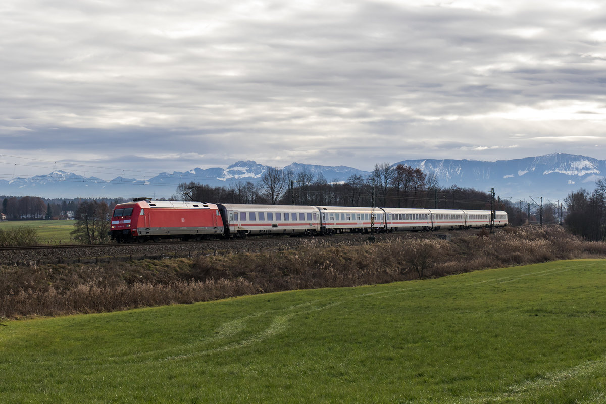 101 102 war am 14. Dezember 2016 bei Rann in Richtung Mnchen unterwegs.