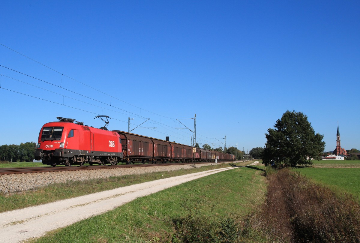 1016 009-1 mit einem Güterzug aus Salzburg kommend am 9. Oktober 2014 bei Übersee.