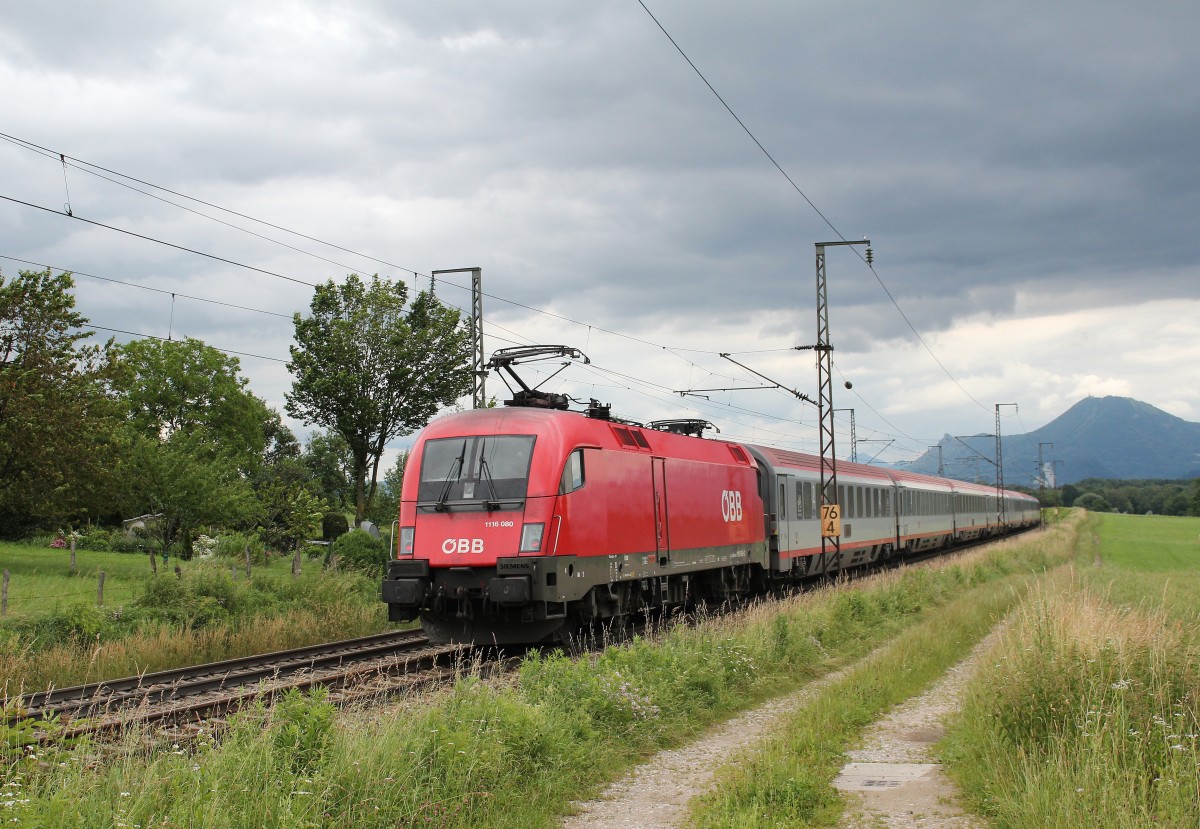 1116 080-0 am 21. Juni 2015 schiebend bei Teisendorf.