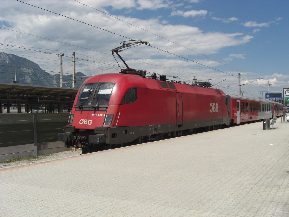 1116 090-0 am 6. Juni 2010 im Bahnhof von Wrgl/Tirol.