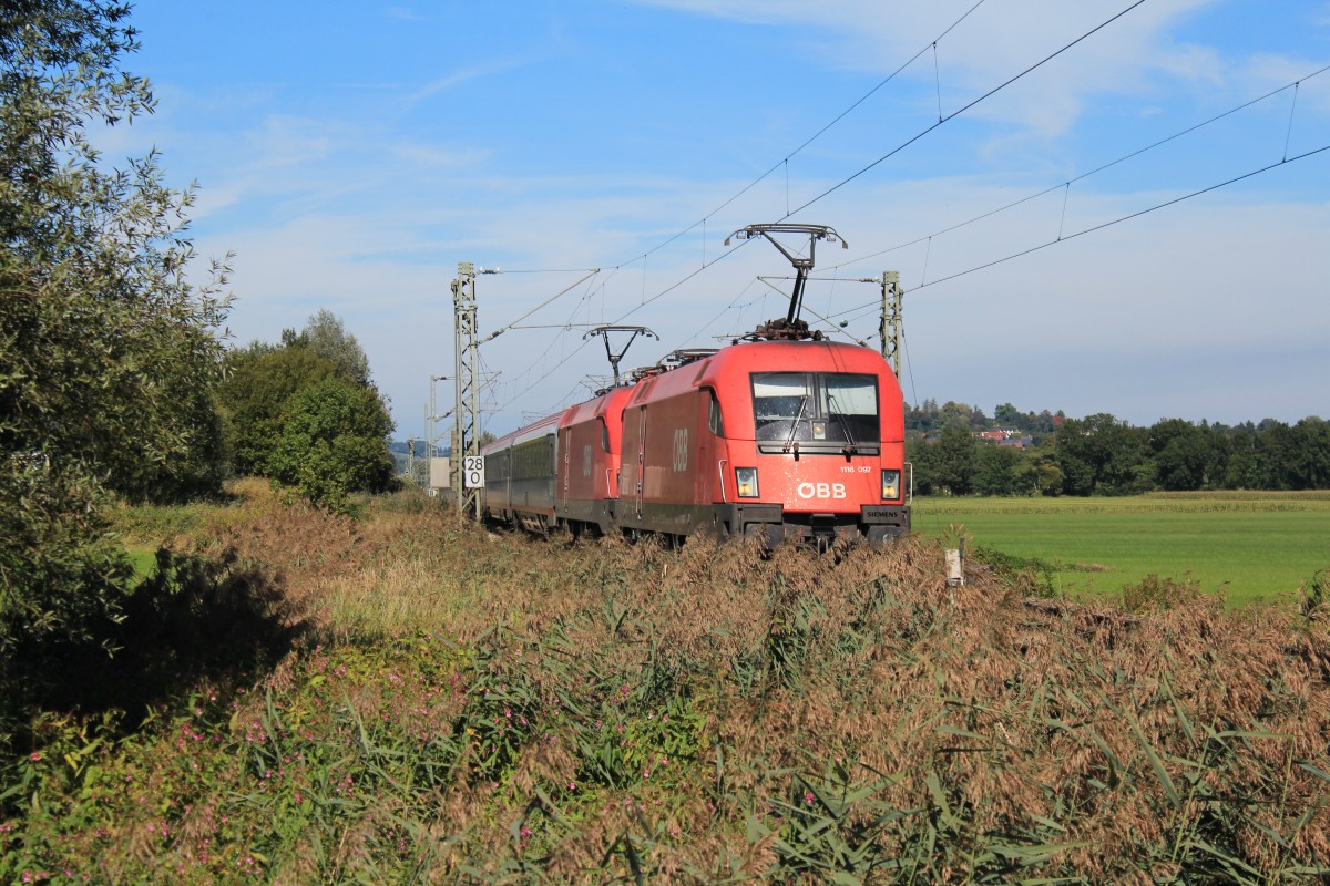 1116 097-7 war am 25. September 2013 bei Weisham auf dem Weg nach Salzburg.