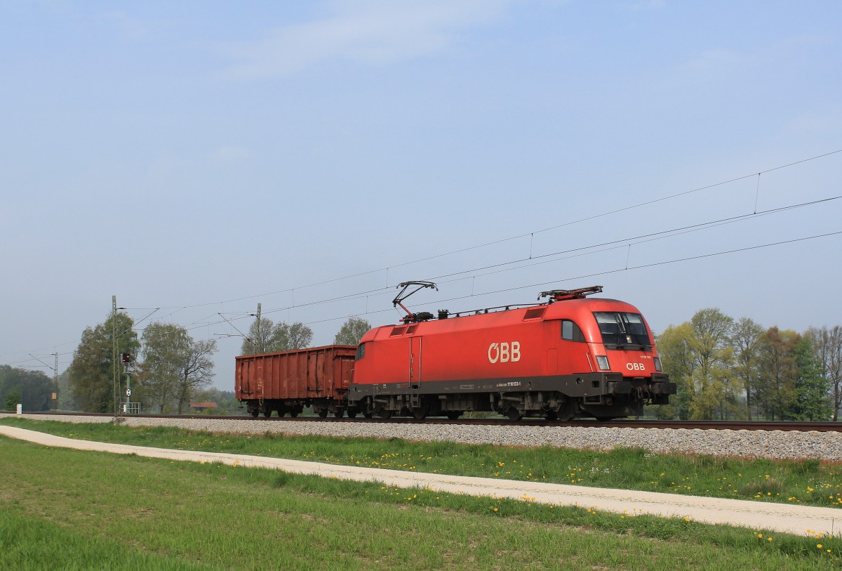 1116 123-1 mit  schwerer  Last am 1. Mai 2013 bei bersee am Chiemsee.