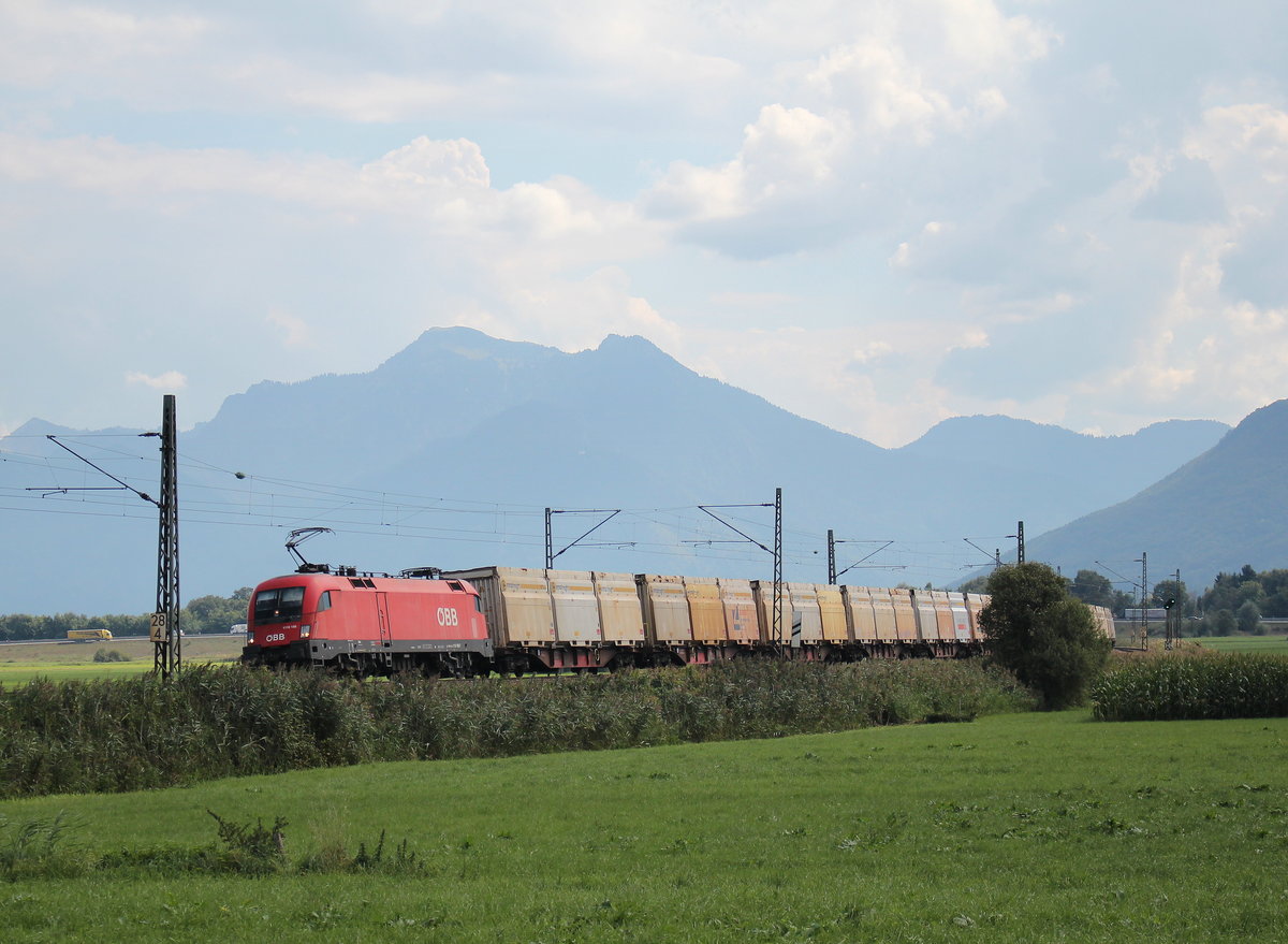 1116 158-7 mit dem  Innofreight-Zug  aus Freilassing kommend am 9. September 2016 bei Weisham.