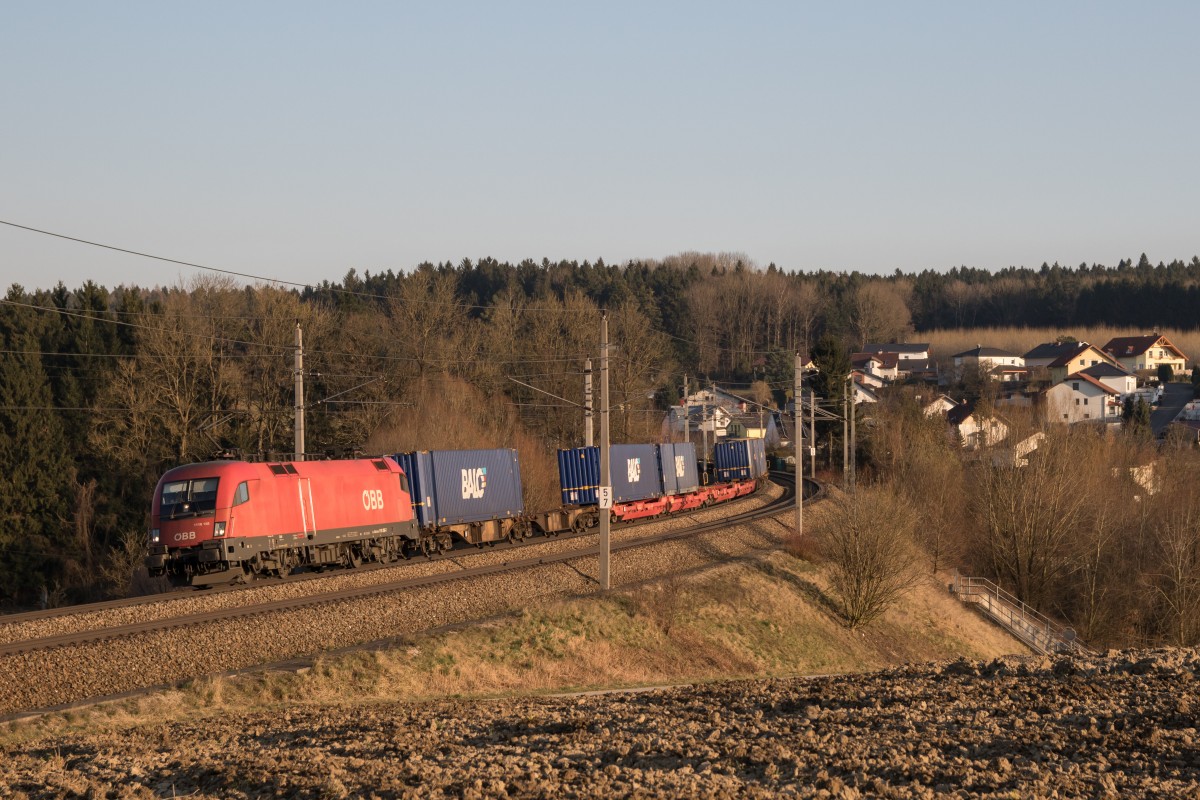 1116 158-7 war am 18. Mrz 2015 bei Haiding auf dem Weg in Richtung Passau.