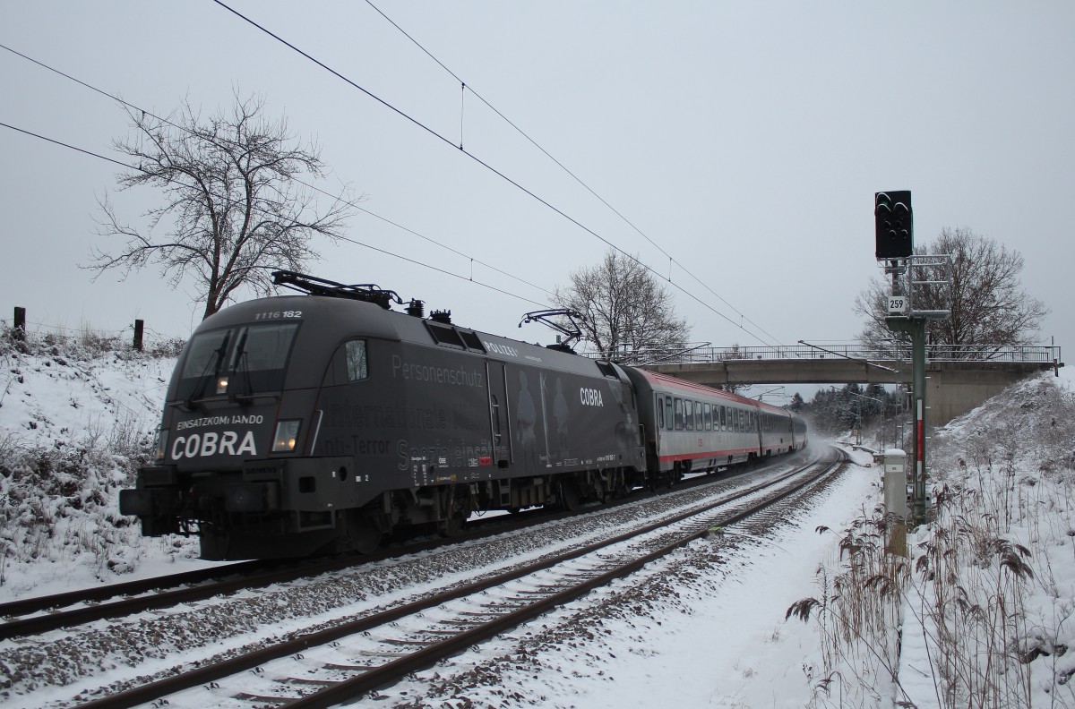 1116 182-7  COBRA  am 27. Dezember 2014 von Salzburg kommend bei Sossau.