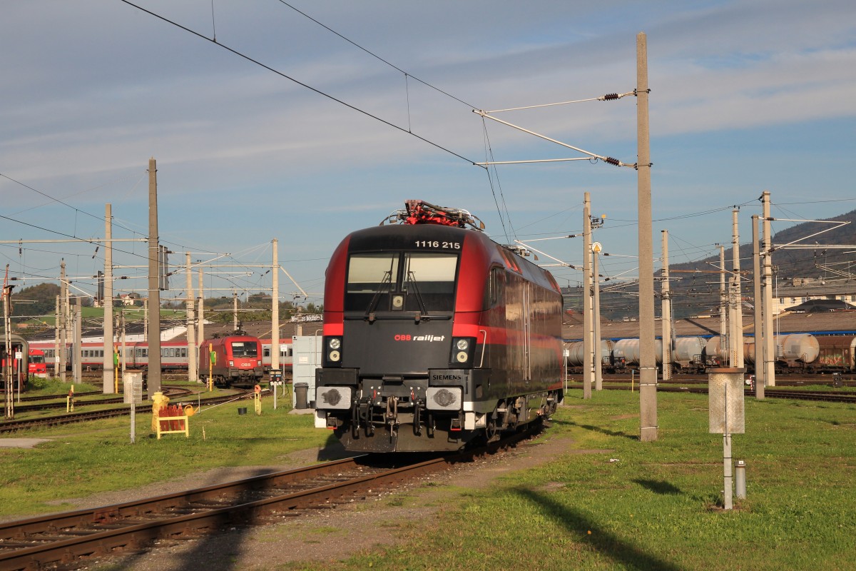 1116 215-3 war am 25. Oktober 2014 im Depot Salzburg abgestellt.