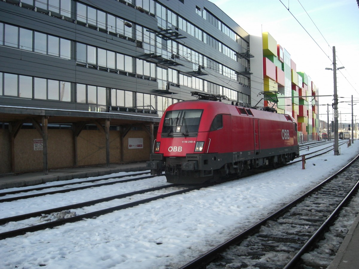 1116 248-4 bei rangieren im Salzburger Hauptbahnhof am 25. Februar 2009.