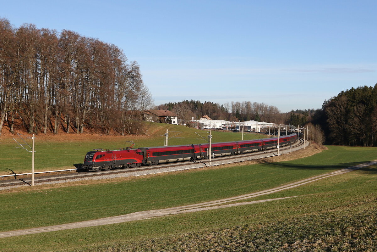 1116 250 aus Salzburg kommend am 27. Dezember 2023 bei Axdorf im Chiemgau.