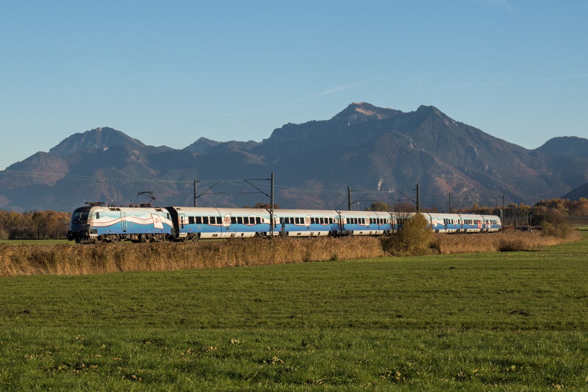 1116 251 mit dem  Ski Austria Rail Jet  am 2. November 2015 bei Weisham.