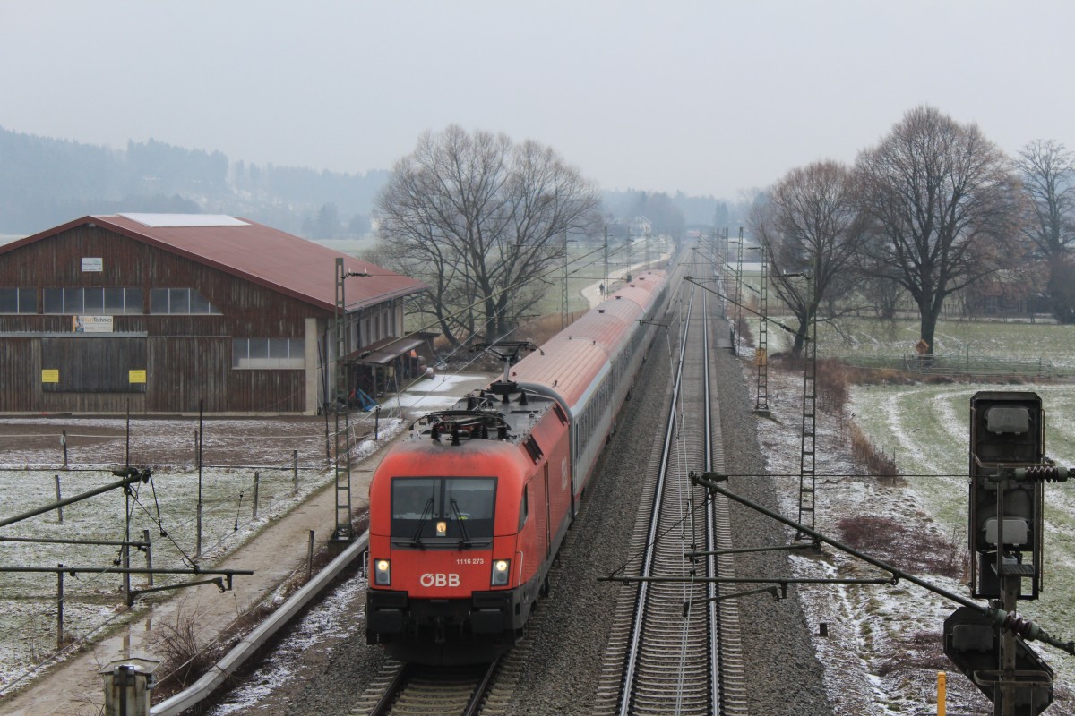 1116 273-2 war am 29. Mrz 2013 bei bersee auf dem Weg nach Salzburg.