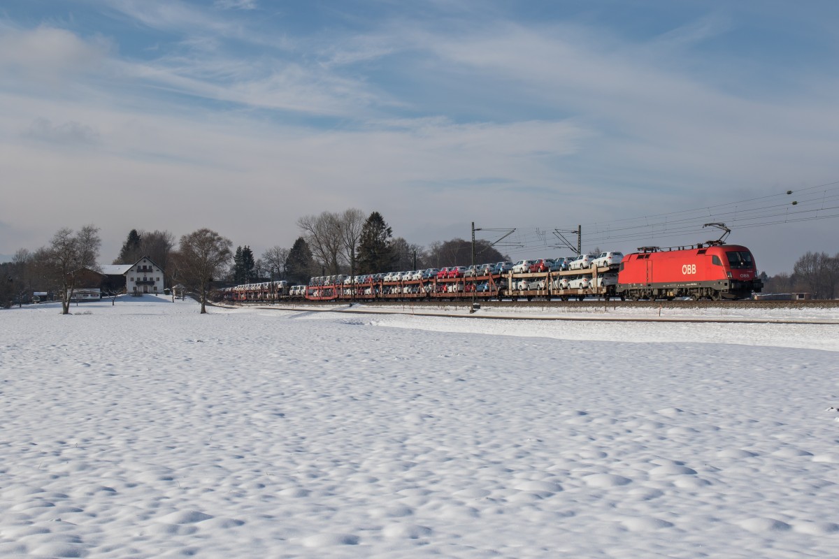 1116 274-2 war am 20. Januar 2016 mit einem Autozug bei bersee in Richtung Salzburg unterwegs.