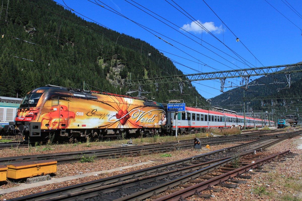 11216 019 der  Wagner/Verdi -Taurus am 16. August 2013 am Bahnhof Brenner.