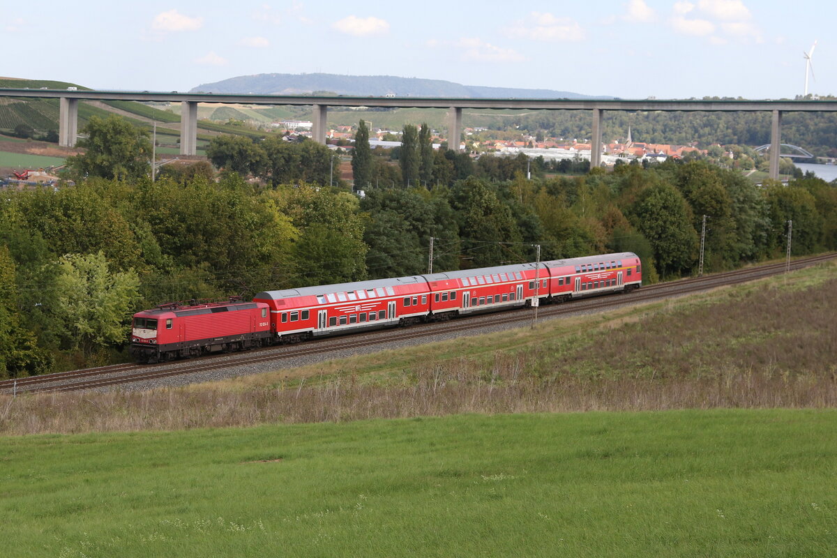 114 024 war am 17. September 2023 bei Marktbreit in Richtung Wrzburg unterwegs.