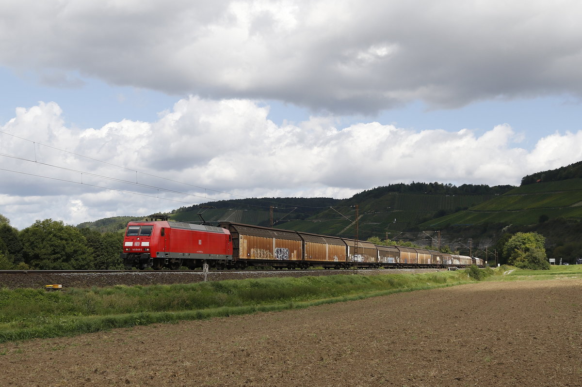 145 040-2 war am 19. August 2017 bei Himmelstadt in Richtung Wrzburg unterwegs.