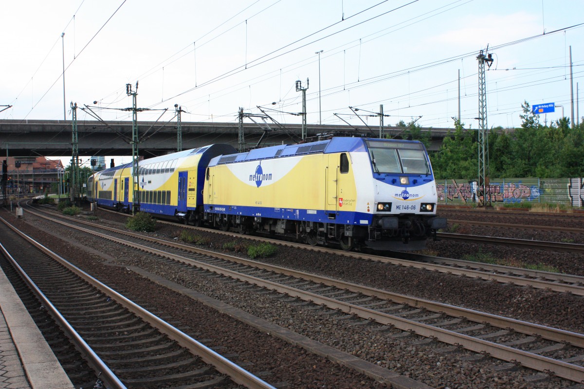146-06 am 31. Juli 2013 bei der Ausfahrt aus Hamburg-Harburg in Richtung Bremen.