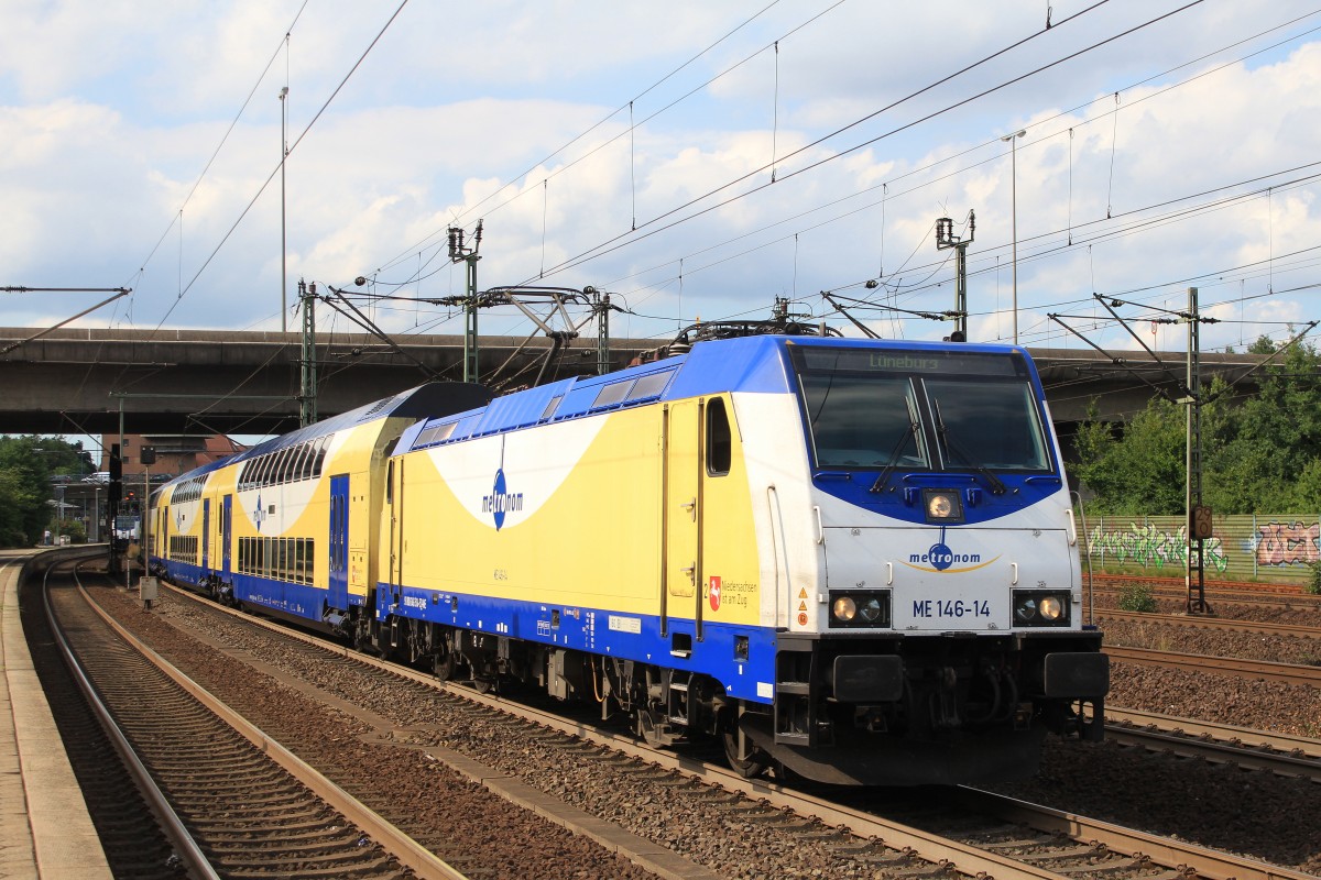 146-14 verlt am 31. Juli 2013 auf der Fahrt nach Lneburg,den Bahnhof von Hamburg-Harburg