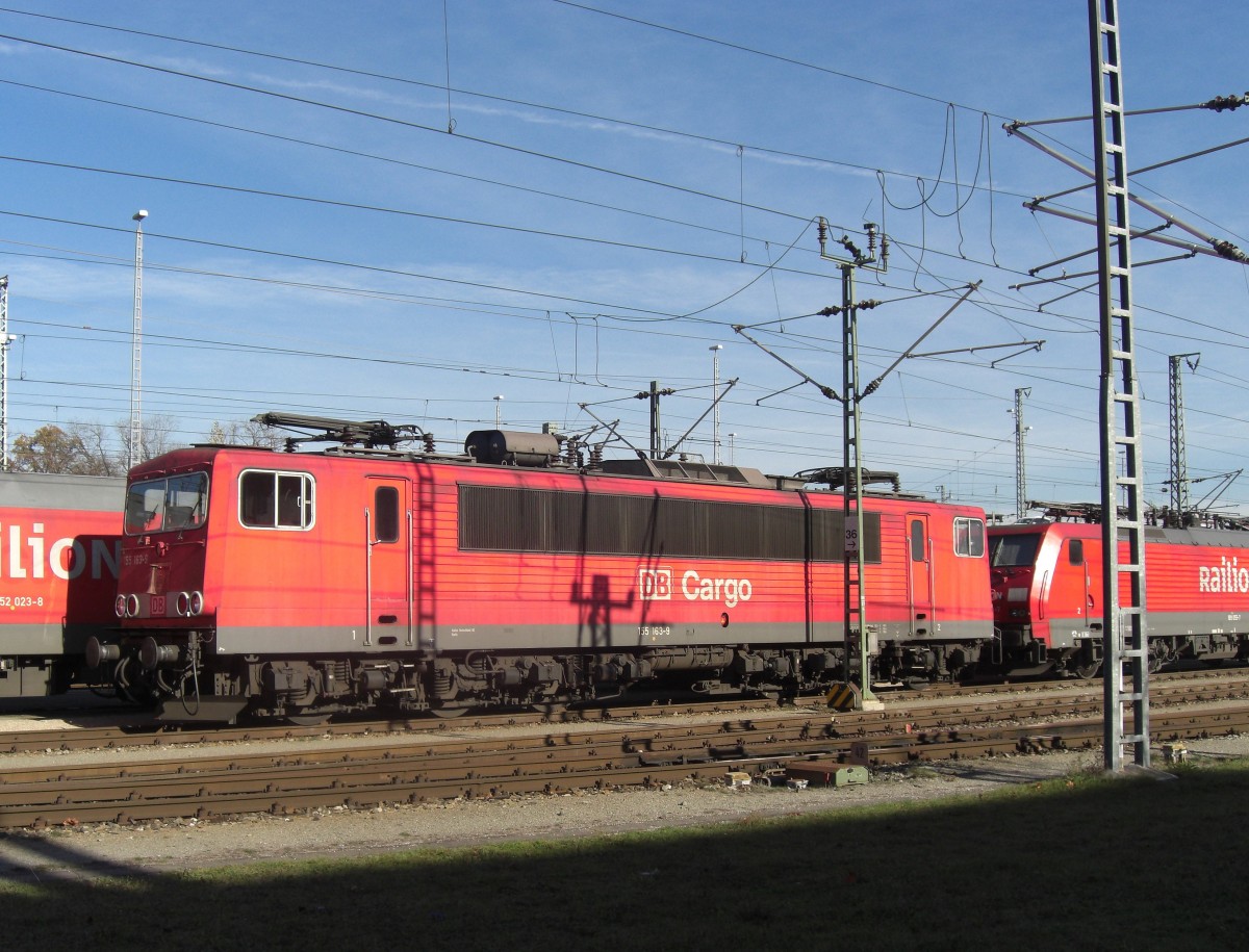 155 163-9 war am 1. November 2008 in München-Nord abgestellt.