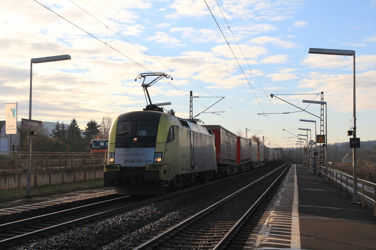 182 511 durchfhrt am 22. Februar 2014 den Bahnhof von Thngersheim.