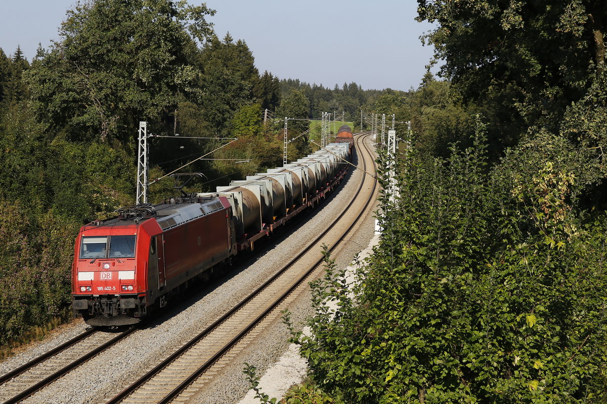185 402  Green Cargo  mit der bergabe auf dem Weg nach Rosenheim. Aufgenommen am 18. September 2018 bei Grabensttt.