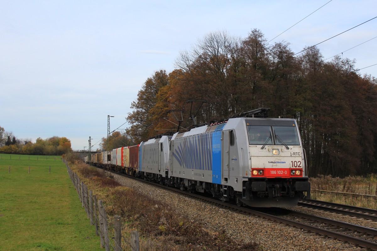 186 102 mit einem Containerzug am 10. November 2012 bei Vogl.
