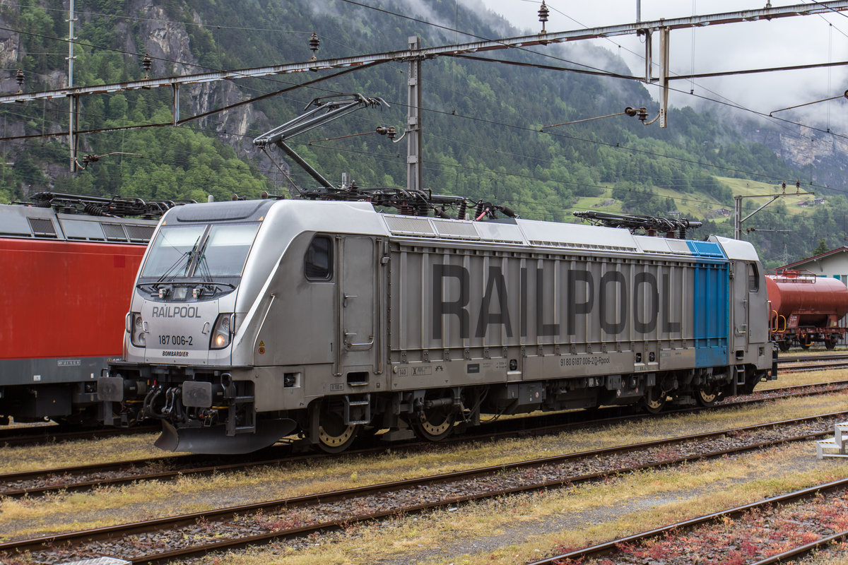 187 006-2 war am 23. Mai 2016 in Erstfeld/Schweiz abgestellt.