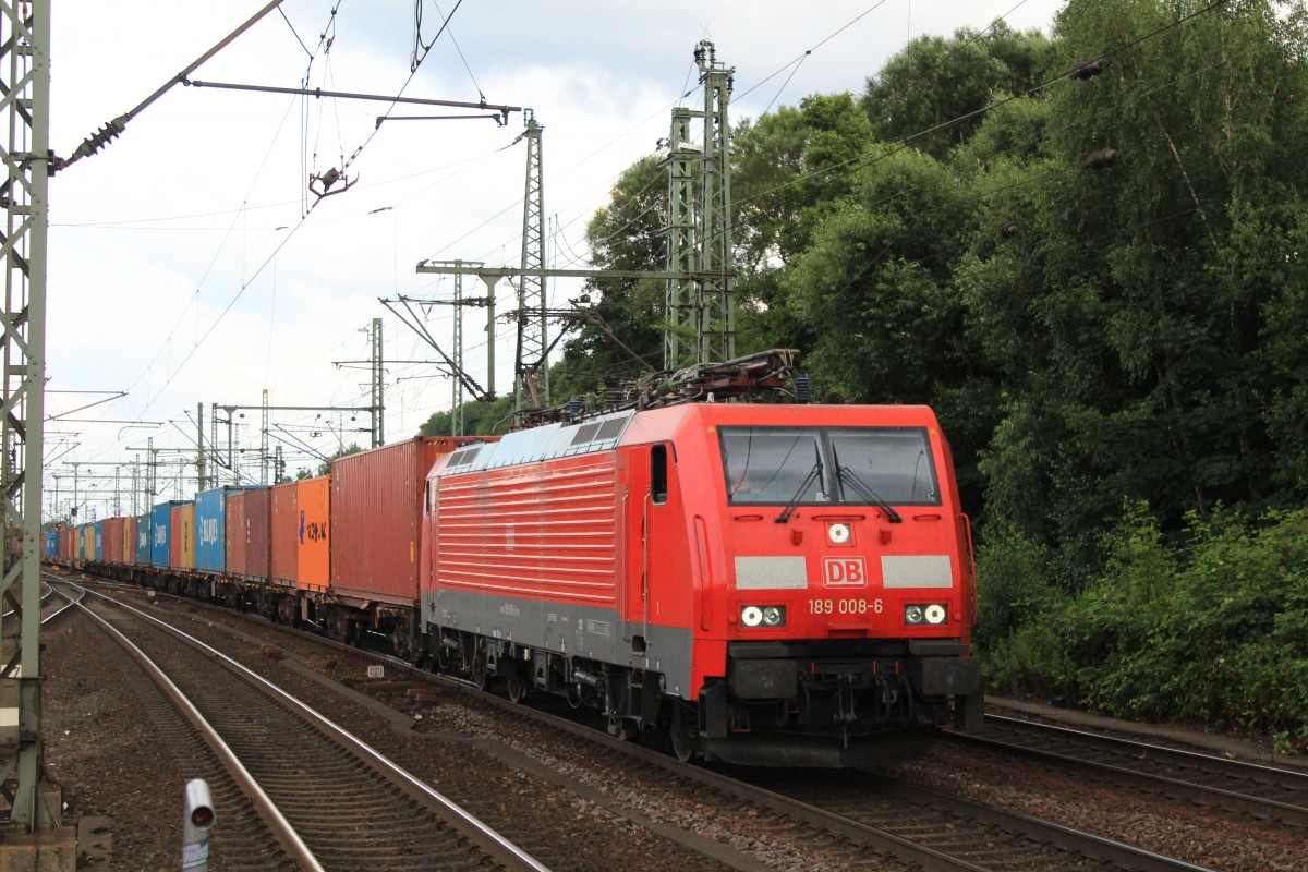 189 008-6 kam etwas spter aus der anderen Richtung nochmal bei uns vorbei. Aufgenommen am 31. Juli 2013 in Hamburg-Harburg.