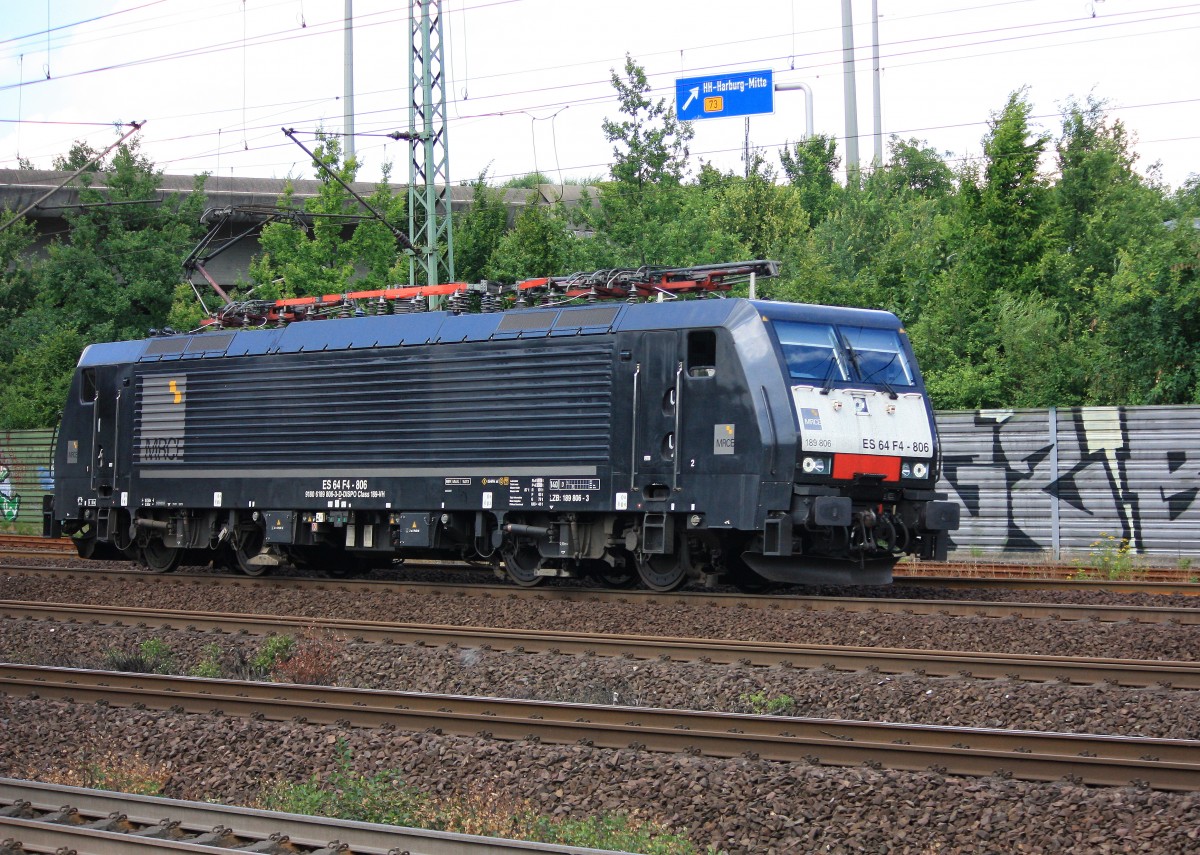 189 806-3 durchfhrt am 31. Juli 2013 den Bahnhof von Hamburg-Harburg.
