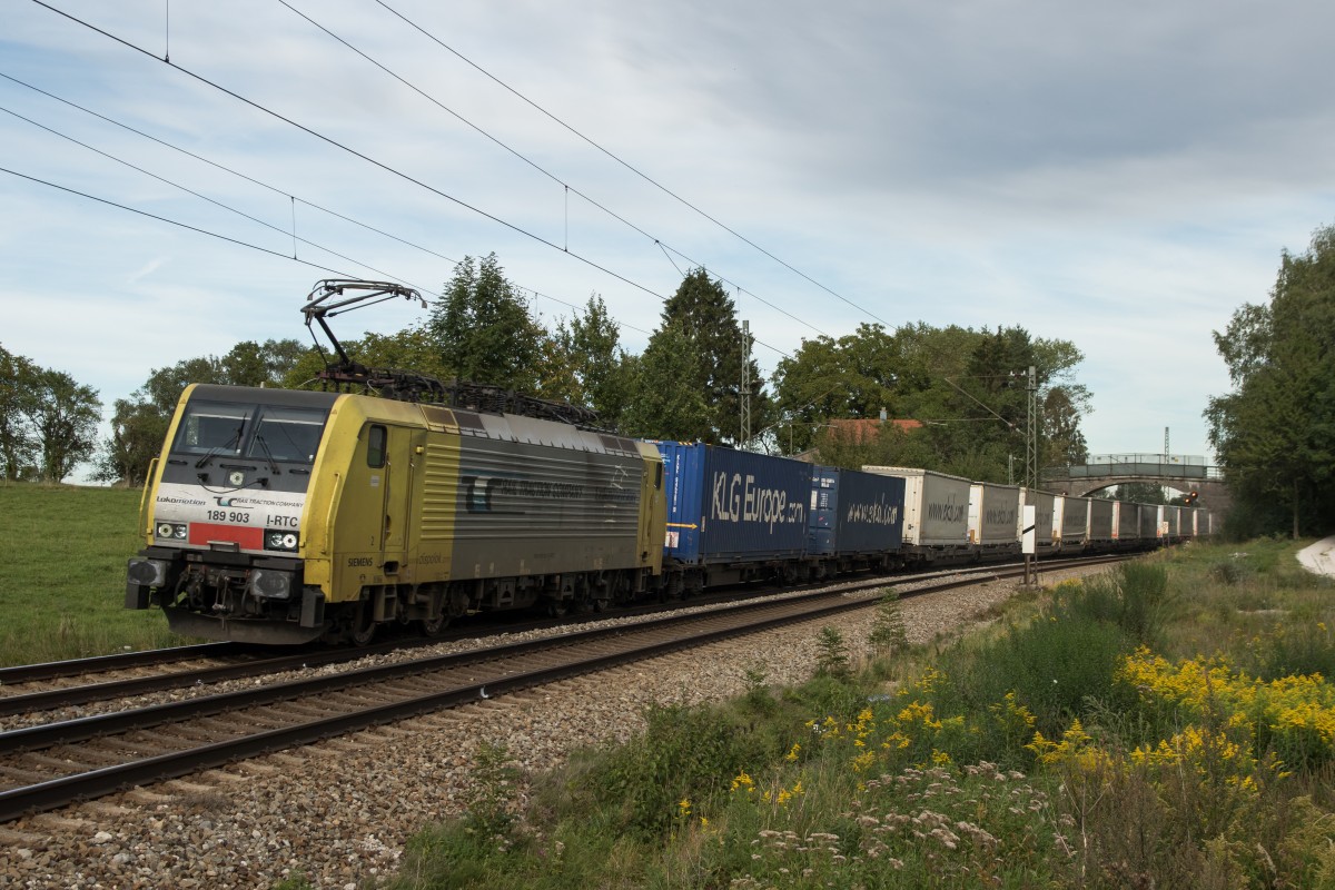 189 903-3 mit dem  EKOL-Zug  am 16. September 2015 bei bersee am Chiemsee.