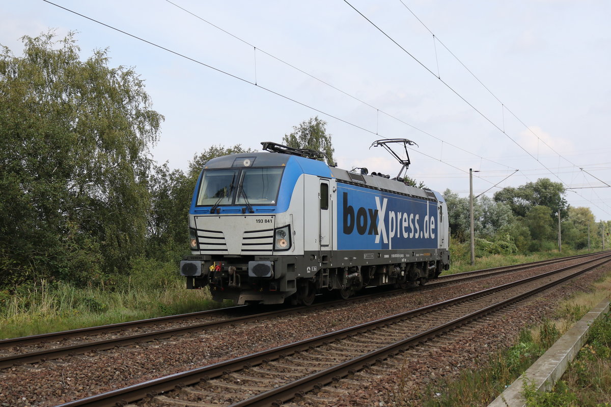 193 841 von  BoxXpress  aus dem Hamburger Hafen kommend am 30. August 2019 bei Hamburg-Moorburg.