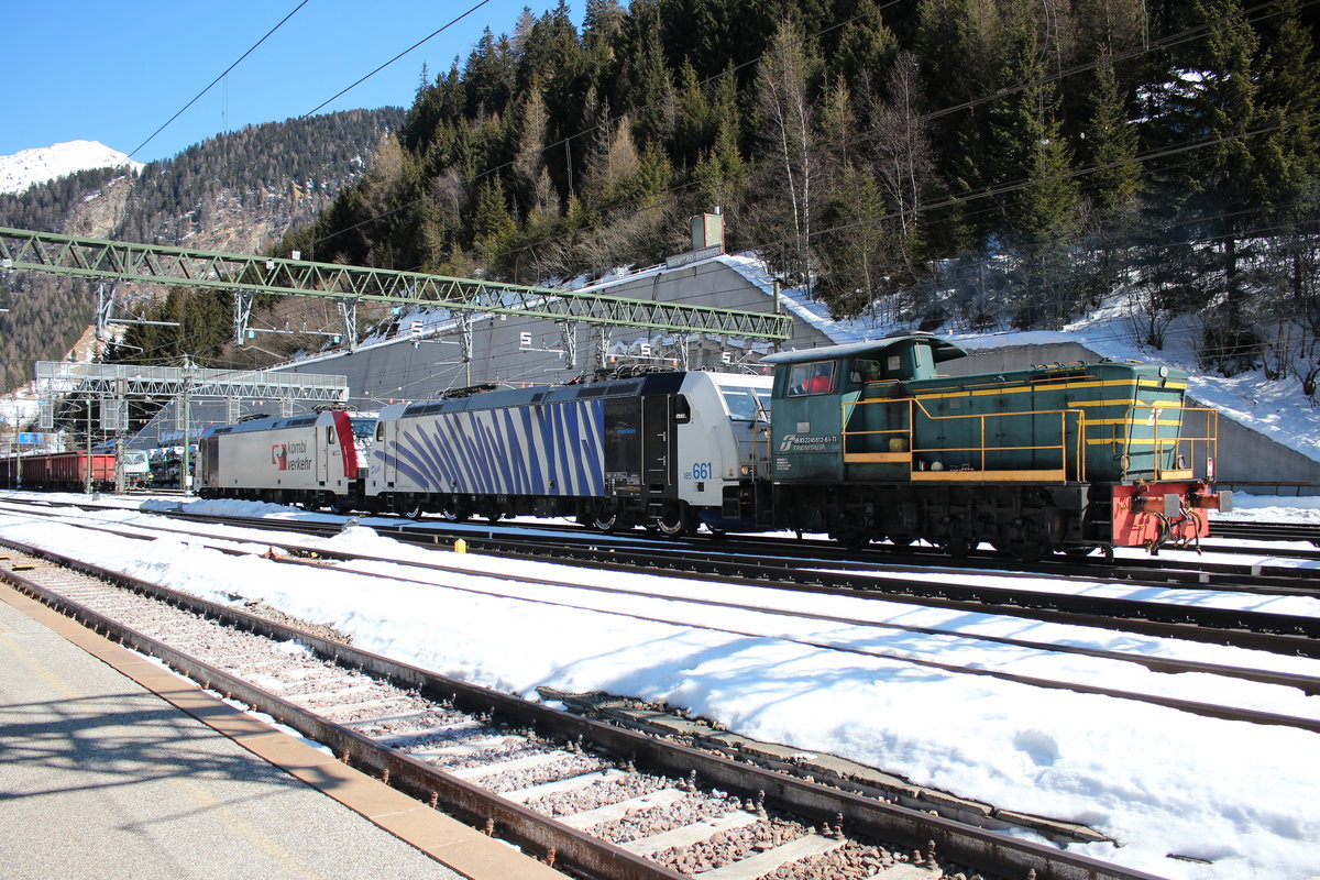 245 612 und 185 661  Paul  und 185 664  beim rangieren am 19. Mrz 2016 im Bahnhof  Brenner .