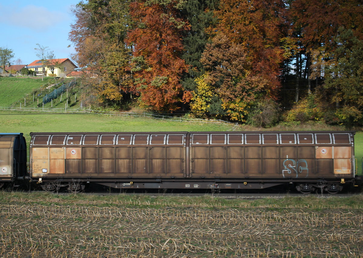 2772 228-8 (Habbins) am 31. Oktober 2016 bei Traunstein.