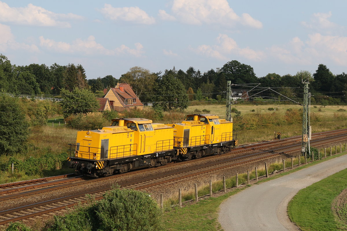 293 009 & 293 008 von der  Bahnbau Gruppe  am 31. August 2019 bei Langwedel auf ihrem Weg zum nchsten Einsatz.