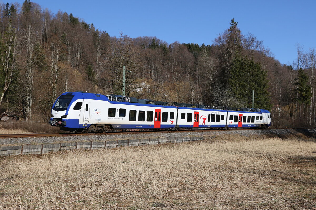 427 010 war am 18. Februar 2024 zwischen Traunstein und Ruhpolding im Einsatz. Aufgenommen kurz vor Eisenrzt.