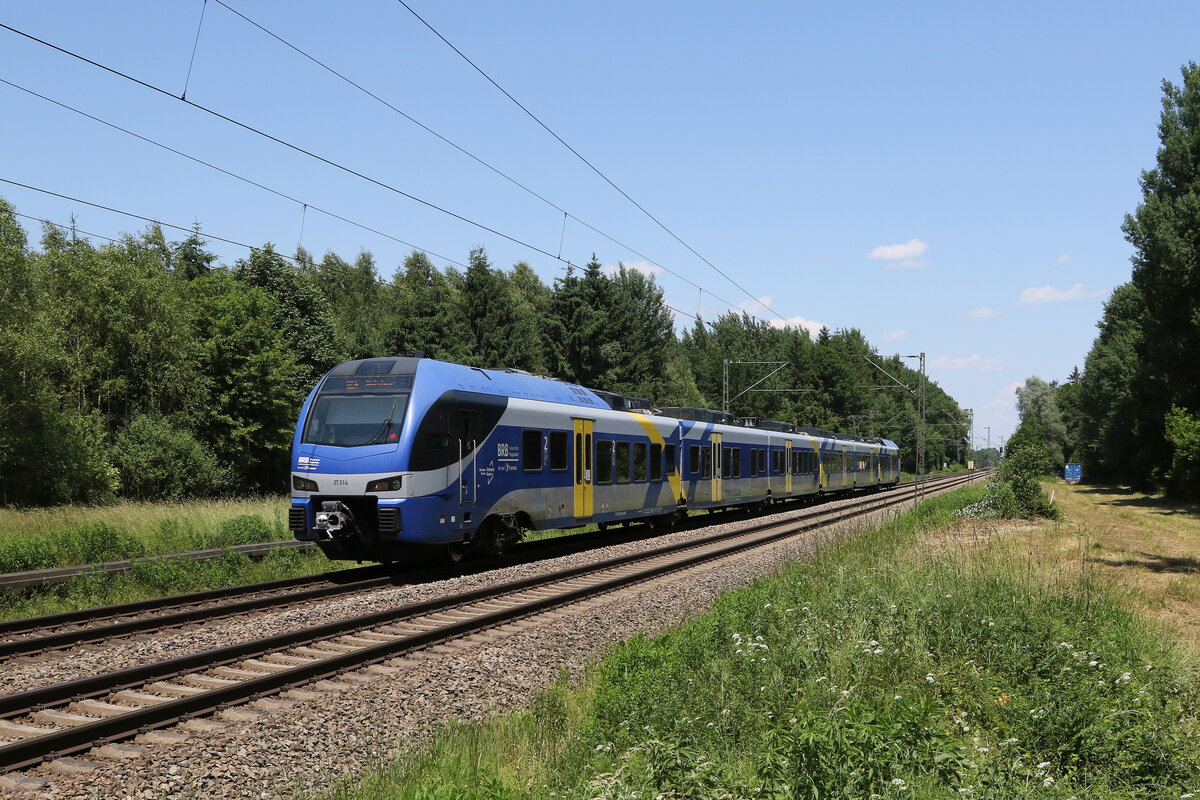 430 314 aus Rosenheim kommend am 14. Juni 2023 bei Brannenburg.