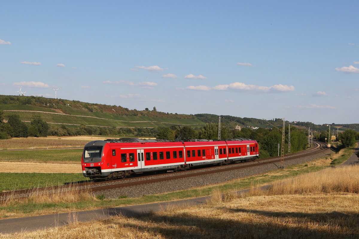 440 321 war am 4. August 2022 bei Winterhausen in Richtung Wrzburg unterwegs.