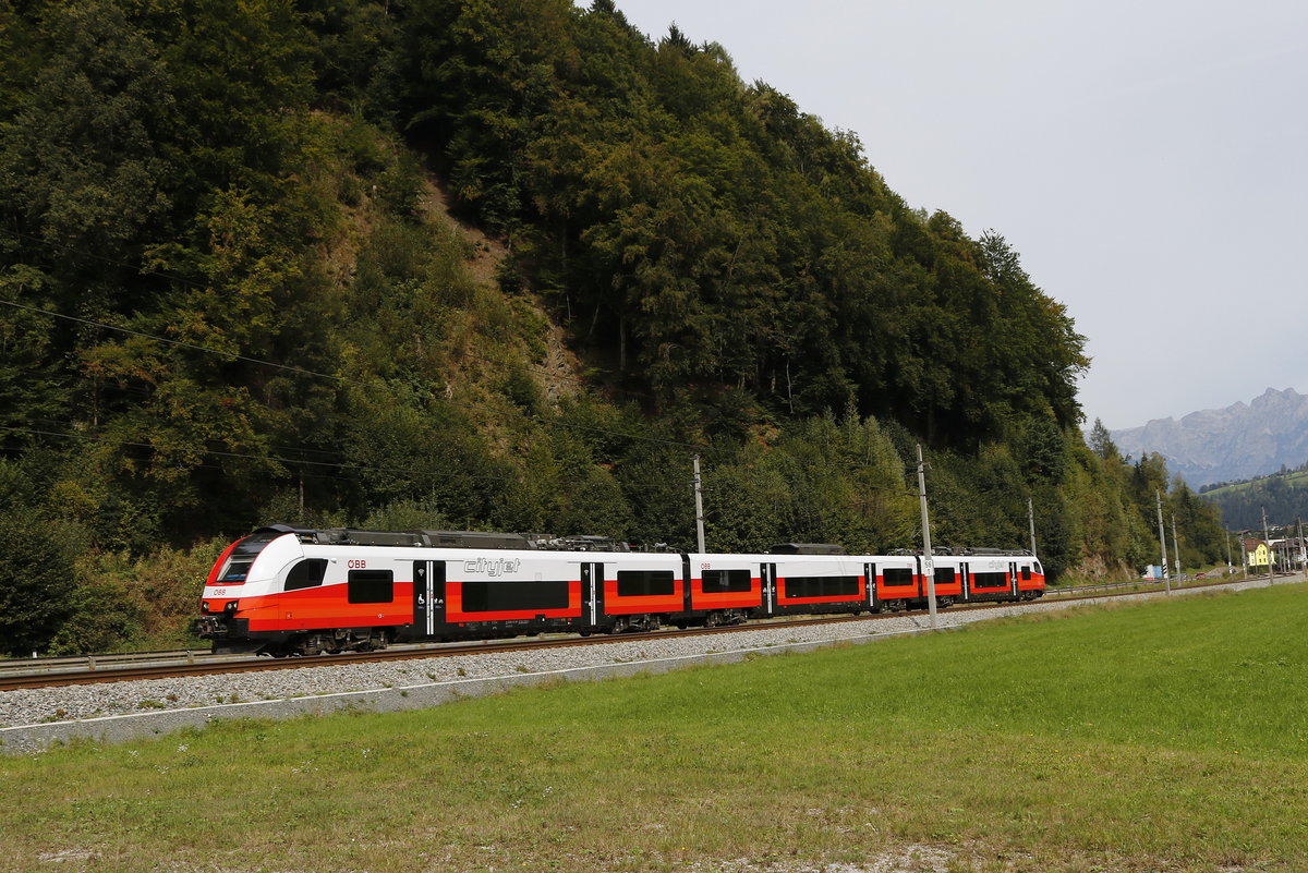 4746 540 aus Salzburg kommend am 11. September 2018 kurz nach Bischofshofen.