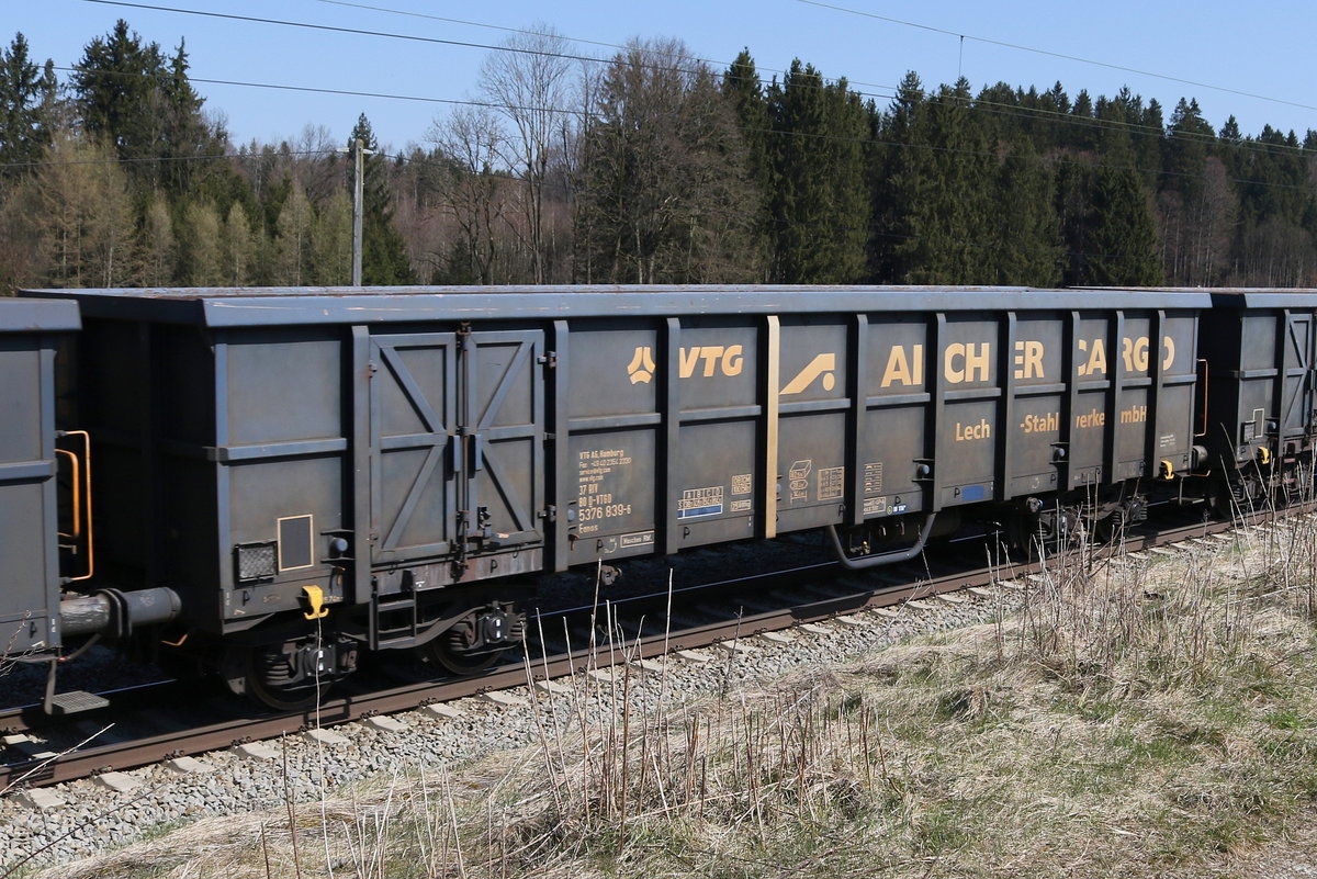 5376 839 (Eanos) auf dem Weg ins Stahlwerk in Hammerau. Aufgenommen am 2. April 2020 bei Grabensttt.