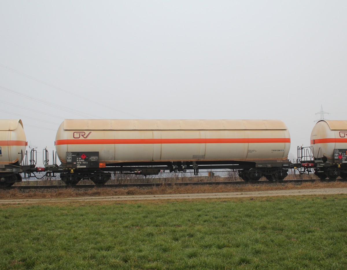 7819 701-9 (Zags) der  On Rail GmbH  am 30. Dezember 2015 bei Pirach.