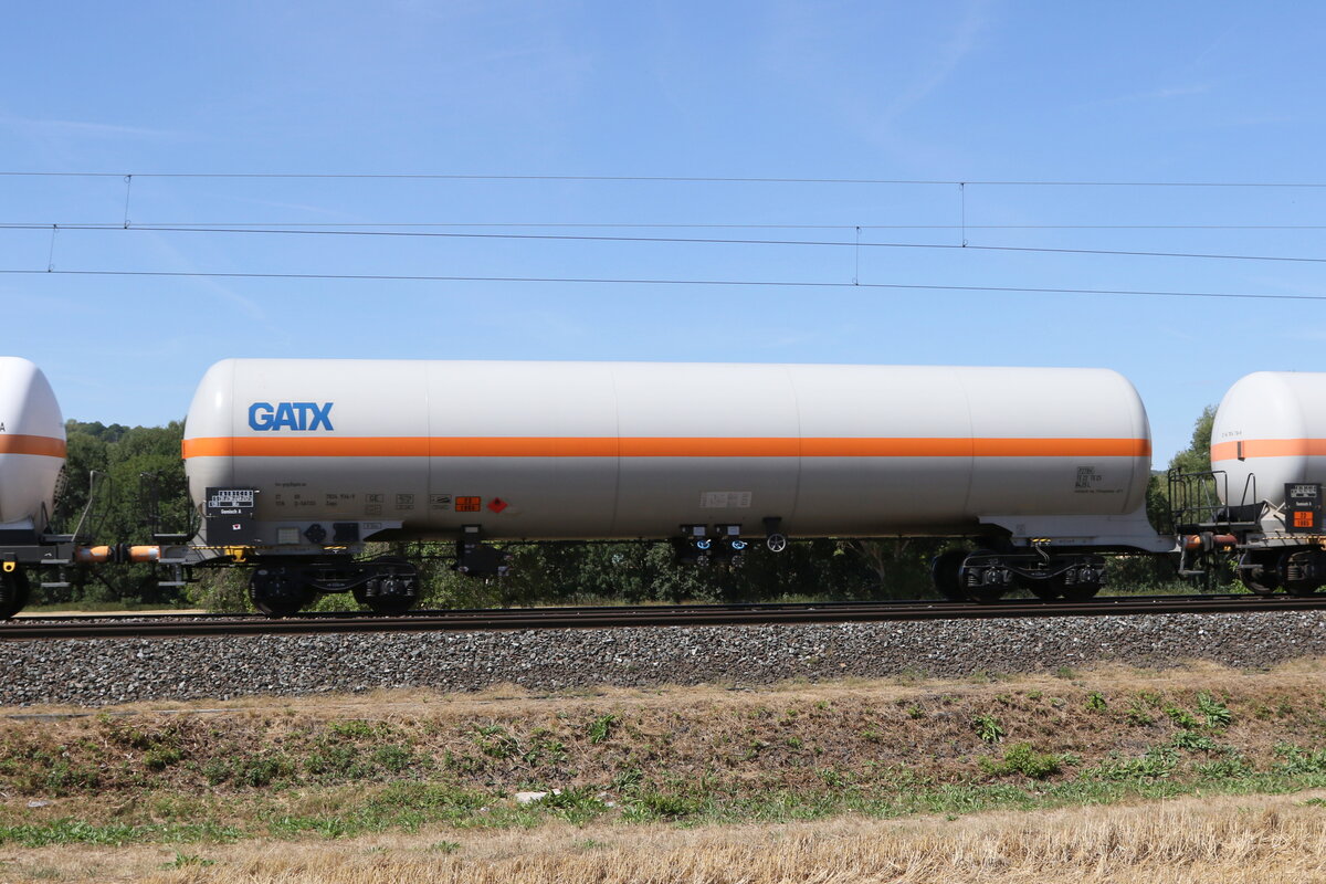 7824 934 (Zags) von  GATX  am 8. August 2022 bei Himmelstadt.