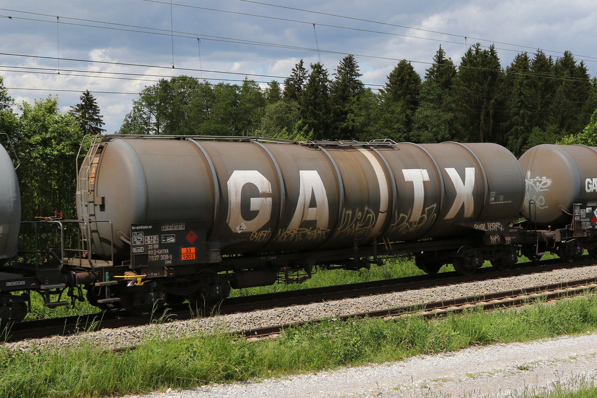 7837 308 (Zans) von  GATX  am 24. Mai 2020 bei Grabensttt.
