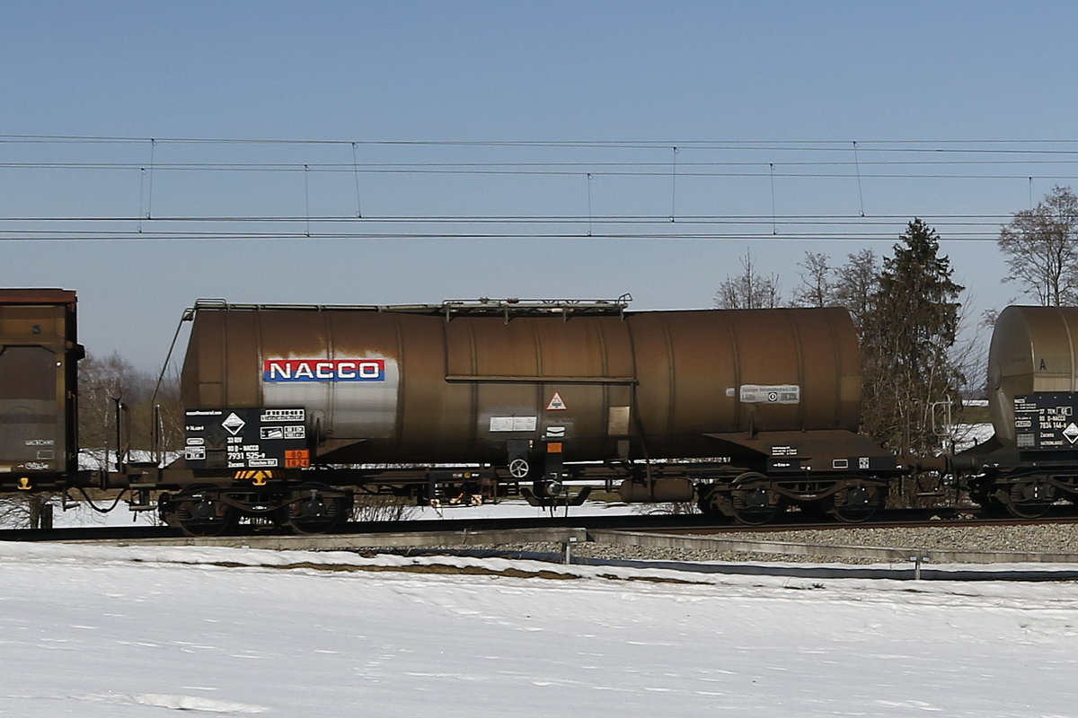 7931 525 (Zacens) von  NACCO  am 23. Februar 2019 bei Grabensttt.